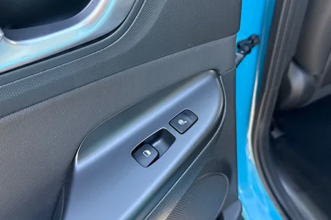 NU23OGK Hyundai Kona 64kWh Ultimate Auto 5dr (10.5kW Charger) Thumbnail #33