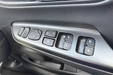 NU23OGK Hyundai Kona 64kWh Ultimate Auto 5dr (10.5kW Charger) Thumbnail #43