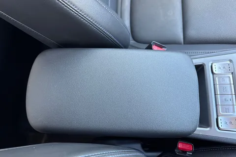 NU23OGK Hyundai Kona 64kWh Ultimate Auto 5dr (10.5kW Charger) Thumbnail #61