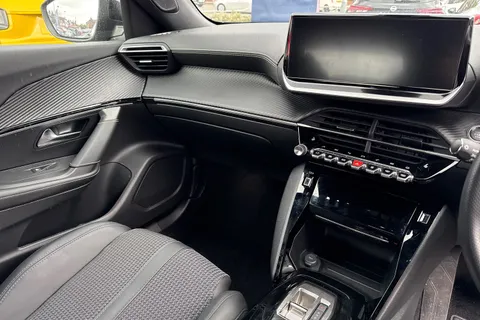 20 of 57 for PEUGEOT 2008 1.2 PureTech GT EAT Euro 6 (s/s) 5dr