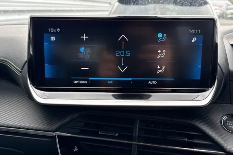 22 of 57 for PEUGEOT 2008 1.2 PureTech GT EAT Euro 6 (s/s) 5dr