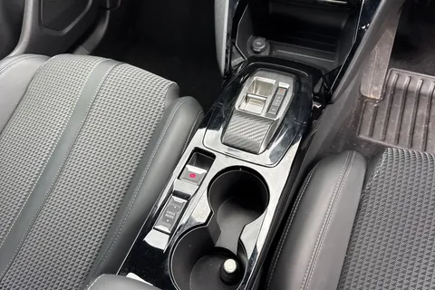 23 of 57 for PEUGEOT 2008 1.2 PureTech GT EAT Euro 6 (s/s) 5dr