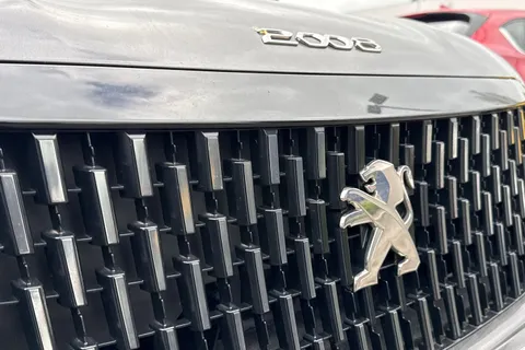 26 of 57 for PEUGEOT 2008 1.2 PureTech GT EAT Euro 6 (s/s) 5dr