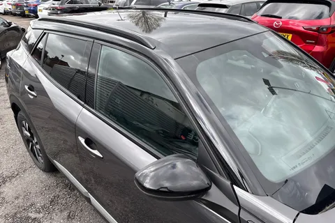 29 of 57 for PEUGEOT 2008 1.2 PureTech GT EAT Euro 6 (s/s) 5dr