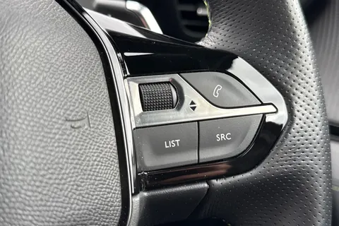 39 of 57 for PEUGEOT 2008 1.2 PureTech GT EAT Euro 6 (s/s) 5dr