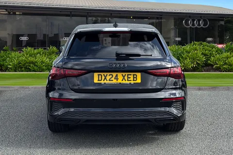 DX24XEB Audi A3 Sportback Black Edition 35 TFSI  150 PS S tronic Thumbnail #5