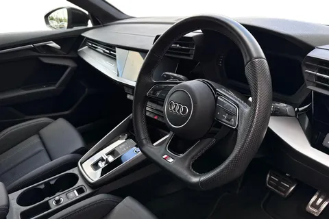 DX24XEB Audi A3 Sportback Black Edition 35 TFSI  150 PS S tronic Thumbnail #15