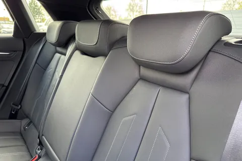 DX24XEB Audi A3 Sportback Black Edition 35 TFSI  150 PS S tronic Thumbnail #20