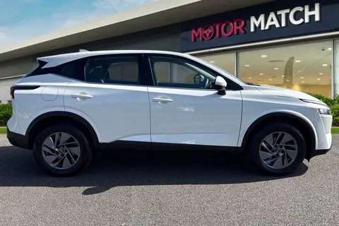 AF23TGU Nissan Qashqai 1.3 DIG-T MHEV Acenta Premium Euro 6 (s/s) 5dr Thumbnail #4