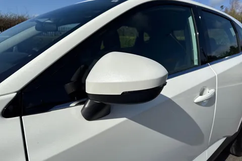 AF23TGU Nissan Qashqai 1.3 DIG-T MHEV Acenta Premium Euro 6 (s/s) 5dr Thumbnail #30