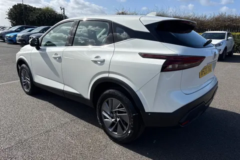 AF23TGU Nissan Qashqai 1.3 DIG-T MHEV Acenta Premium Euro 6 (s/s) 5dr Thumbnail #31