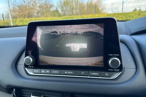 AF23TGU Nissan Qashqai 1.3 DIG-T MHEV Acenta Premium Euro 6 (s/s) 5dr Thumbnail #52