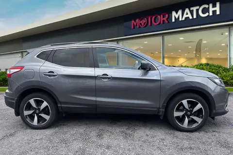 3 of 57 for Nissan Qashqai 1.2 DIG-T N-Connecta XTRON 2WD Euro 6 (s/s) 5dr