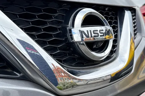 26 of 57 for Nissan Qashqai 1.2 DIG-T N-Connecta XTRON 2WD Euro 6 (s/s) 5dr