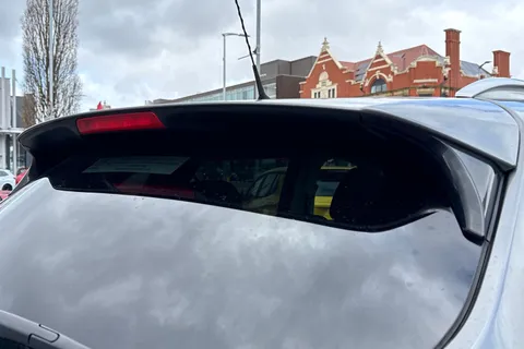 31 of 57 for Nissan Qashqai 1.2 DIG-T N-Connecta XTRON 2WD Euro 6 (s/s) 5dr