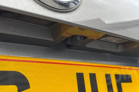 33 of 57 for Nissan Qashqai 1.2 DIG-T N-Connecta XTRON 2WD Euro 6 (s/s) 5dr