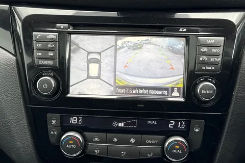 48 of 57 for Nissan Qashqai 1.2 DIG-T N-Connecta XTRON 2WD Euro 6 (s/s) 5dr