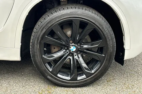 YG15YKF BMW X5 3.0 30d M Sport Auto xDrive Euro 6 (s/s) 5dr Thumbnail #10