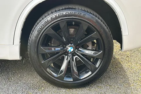 YG15YKF BMW X5 3.0 30d M Sport Auto xDrive Euro 6 (s/s) 5dr Thumbnail #12