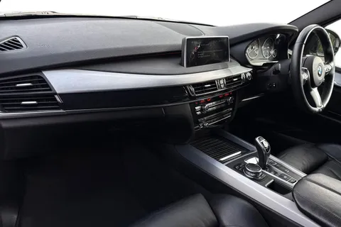 YG15YKF BMW X5 3.0 30d M Sport Auto xDrive Euro 6 (s/s) 5dr Thumbnail #15