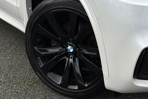 YG15YKF BMW X5 3.0 30d M Sport Auto xDrive Euro 6 (s/s) 5dr Thumbnail #26