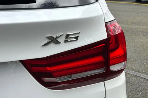 YG15YKF BMW X5 3.0 30d M Sport Auto xDrive Euro 6 (s/s) 5dr Thumbnail #35