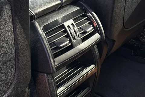 YG15YKF BMW X5 3.0 30d M Sport Auto xDrive Euro 6 (s/s) 5dr Thumbnail #38