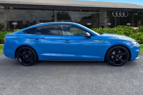 DE69FCC Audi A5 Black Edition 40 TDI quattro 190 PS S tronic Thumbnail #4