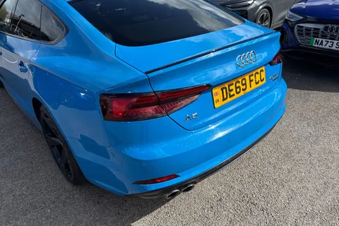 DE69FCC Audi A5 Black Edition 40 TDI quattro 190 PS S tronic Thumbnail #9