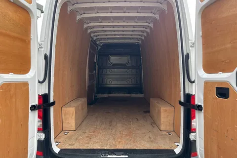 PN74SDY Volkswagen Crafter 2.0 TDI 140PS Commerce High Roof Van Thumbnail #6