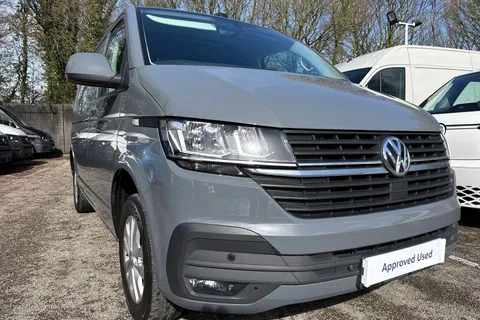 PN72VHB Volkswagen Transporter 2.0 TDI 150 Highline Van DSG Thumbnail #8