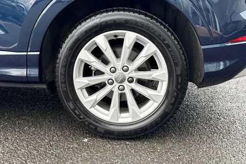 12 of 66 for Audi Q3 Sport 35 TFSI 150 PS 6-speed