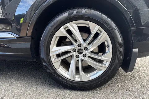 11 of 63 for Audi Q7 MY23.5 S line 45 TDI quattro 231 PS tiptronic