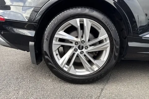 12 of 63 for Audi Q7 MY23.5 S line 45 TDI quattro 231 PS tiptronic