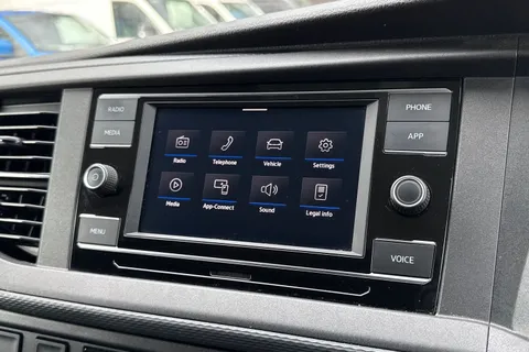 PN72VHB Volkswagen Transporter 2.0 TDI 150 Highline Van DSG Thumbnail #16