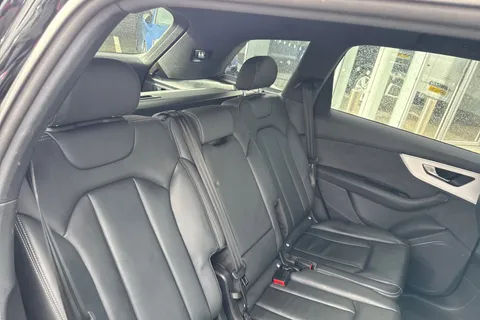 19 of 63 for Audi Q7 MY23.5 S line 45 TDI quattro 231 PS tiptronic