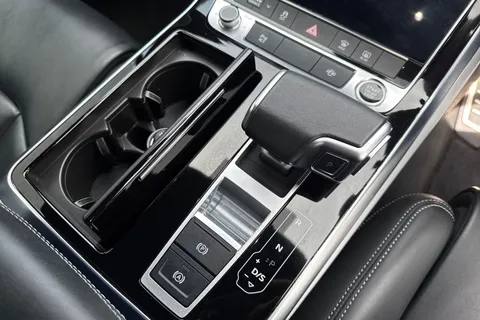 23 of 63 for Audi Q7 MY23.5 S line 45 TDI quattro 231 PS tiptronic