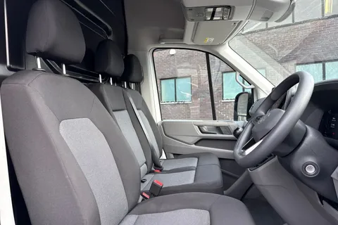 PN74SDY Volkswagen Crafter 2.0 TDI 140PS Commerce High Roof Van Thumbnail #23