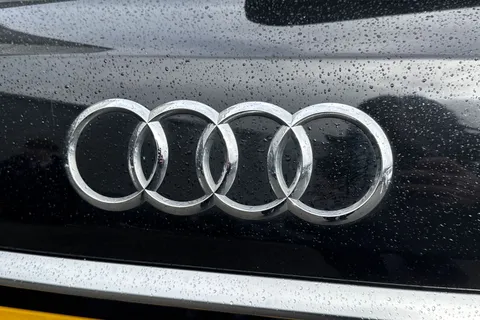 32 of 63 for Audi Q7 MY23.5 S line 45 TDI quattro 231 PS tiptronic
