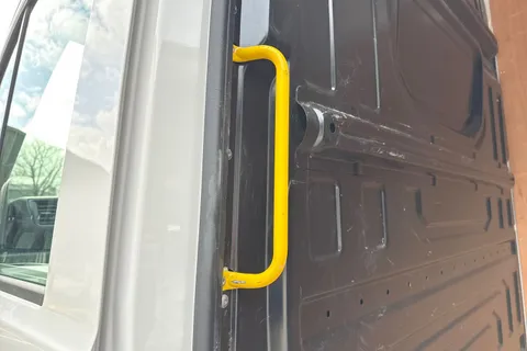 PN74SDY Volkswagen Crafter 2.0 TDI 140PS Commerce High Roof Van Thumbnail #31