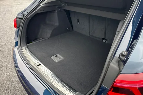 36 of 66 for Audi Q3 Sport 35 TFSI 150 PS 6-speed