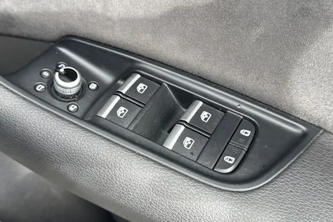 44 of 63 for Audi Q7 MY23.5 S line 45 TDI quattro 231 PS tiptronic