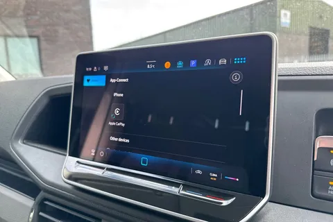 PN74SDY Volkswagen Crafter 2.0 TDI 140PS Commerce High Roof Van Thumbnail #47