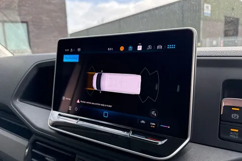 PN74SDY Volkswagen Crafter 2.0 TDI 140PS Commerce High Roof Van Thumbnail #48