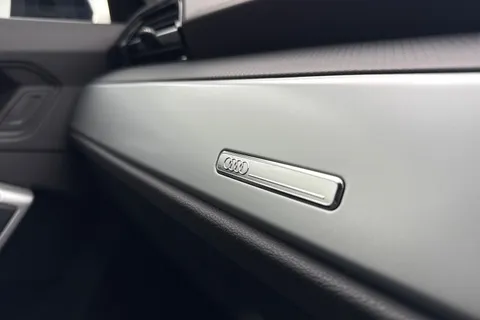 60 of 66 for Audi Q3 Sport 35 TFSI 150 PS 6-speed