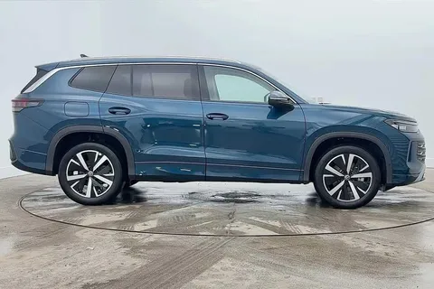 KS75HVF Volkswagen Tayron 1.5 eTSI Elegance 5dr DSG7 [7 Seat] **LEATHER** Thumbnail #4