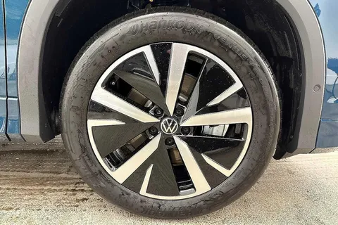 KS75HVF Volkswagen Tayron 1.5 eTSI Elegance 5dr DSG7 [7 Seat] **LEATHER** Thumbnail #5