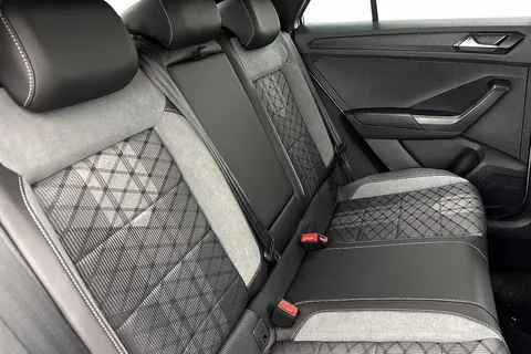 DE75NWG Volkswagen T-Roc 2.0 TDI 150 EVO R-Line 5dr DSG **REVERSING CAMERA** Thumbnail #9