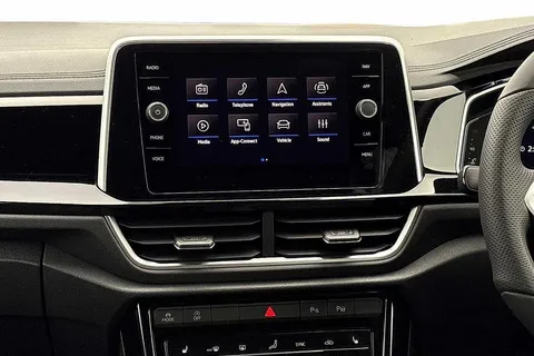 DE75NWG Volkswagen T-Roc 2.0 TDI 150 EVO R-Line 5dr DSG **REVERSING CAMERA** Thumbnail #12