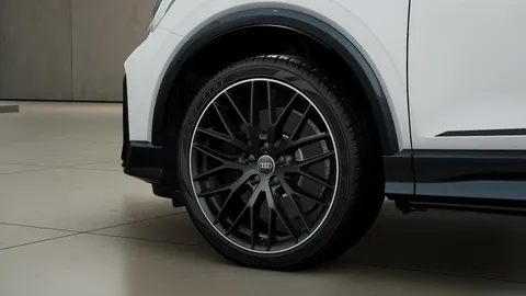 4 of 11 for Audi SQ2 2.0 TFSI Black Edition S Tronic quattro Euro 6 (s/s) 5dr